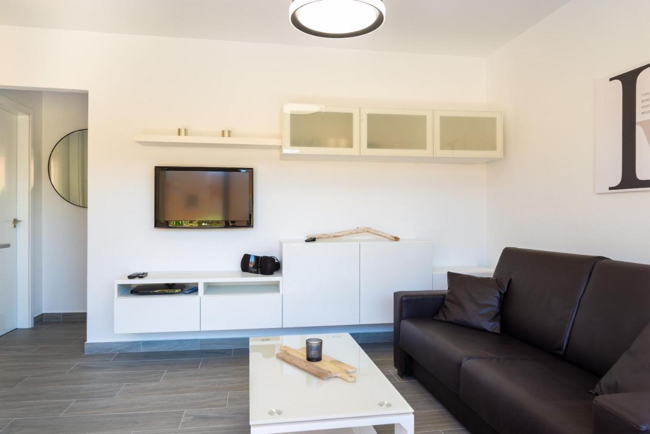 Casa Lucien - Newly Refurbished Apartment With Swimming Pool - Ideal For Couples Corralejo Kültér fotó