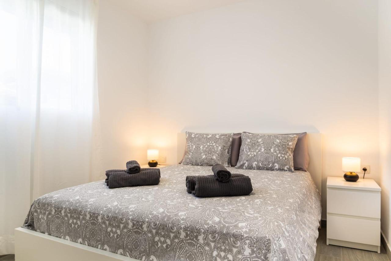Casa Lucien - Newly Refurbished Apartment With Swimming Pool - Ideal For Couples Corralejo Kültér fotó